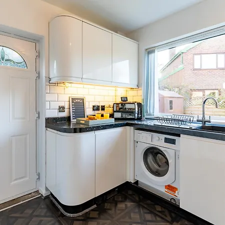 Headingley Next To Stadiums With Off Street Parking And Excellent Transport Links Ferienhaus Leeds (West Yorkshire)