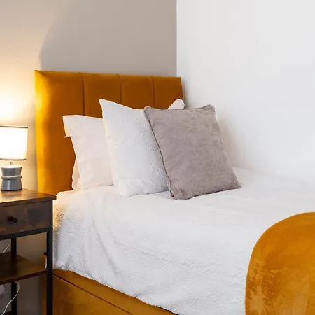 Ferienhaus Headingley Next To Stadiums With Off Street Parking And Excellent Transport Links