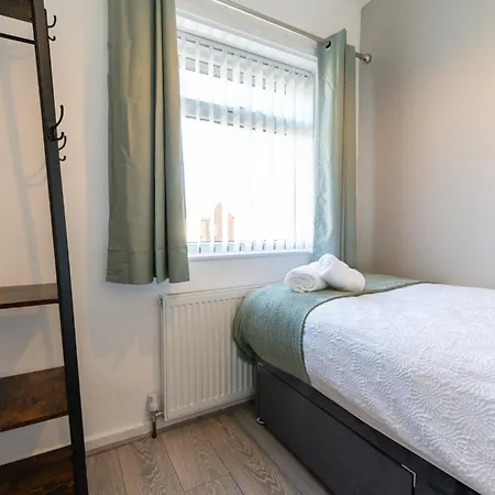 Ferienhaus Headingley Next To Stadiums With Off Street Parking And Excellent Transport Links *
