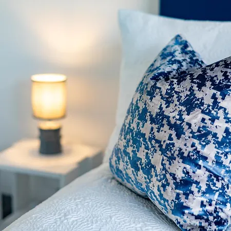 Headingley Next To Stadiums With Off Street Parking And Excellent Transport Links *