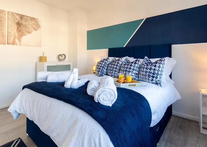 Headingley Next To Stadiums With Off Street Parking And Excellent Transport Links Holiday home Leeds (West Yorkshire)