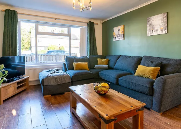 Holiday home Headingley Next To Stadiums With Off Street Parking And Excellent Transport Links